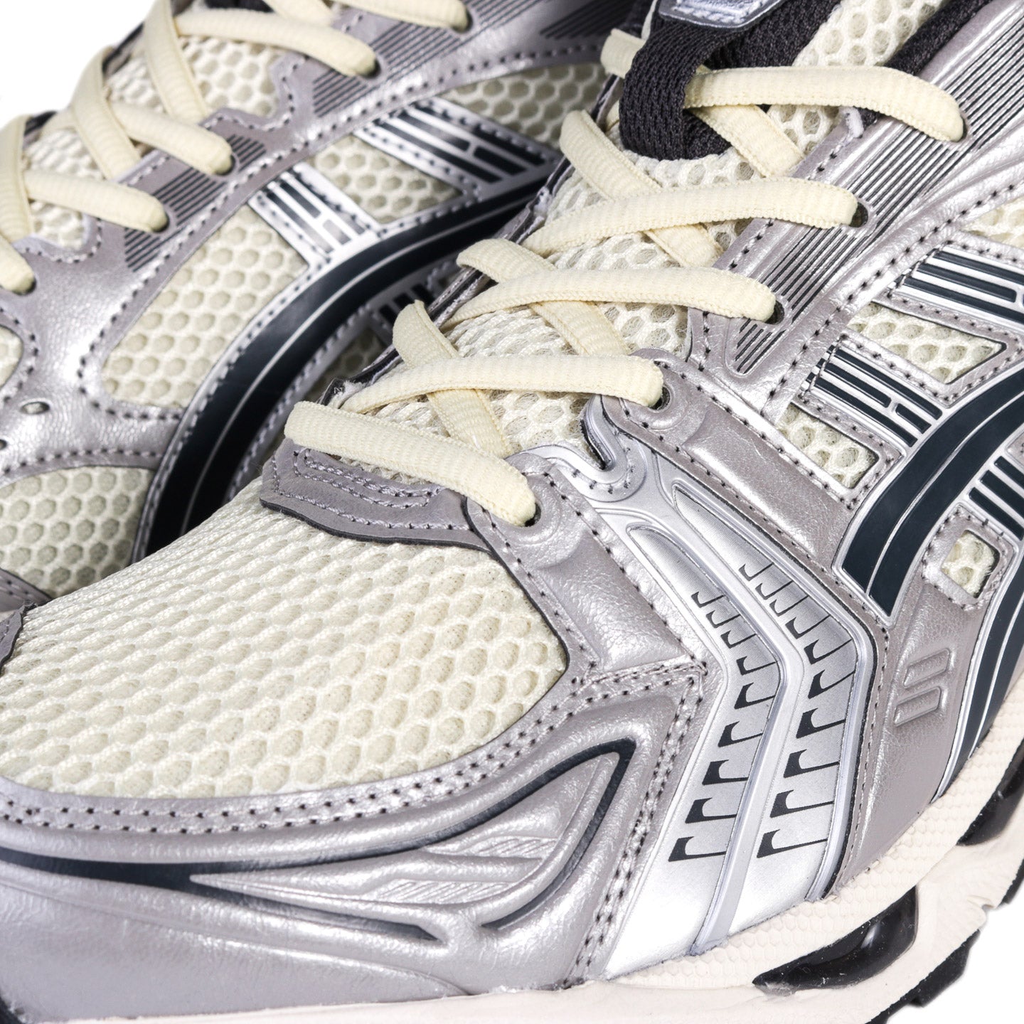 ASICS GEL-KAYANO 14 OYSTER WHITE / STEEPLE GREY