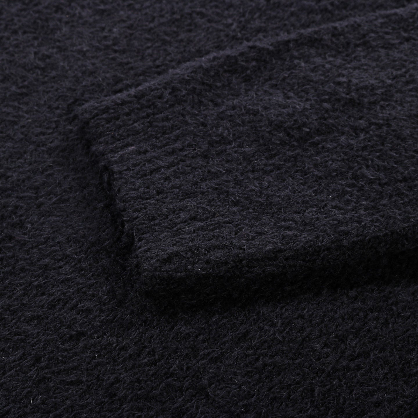 A KIND OF GUISE PIRRO KNIT POLO FRIZZY BLACK
