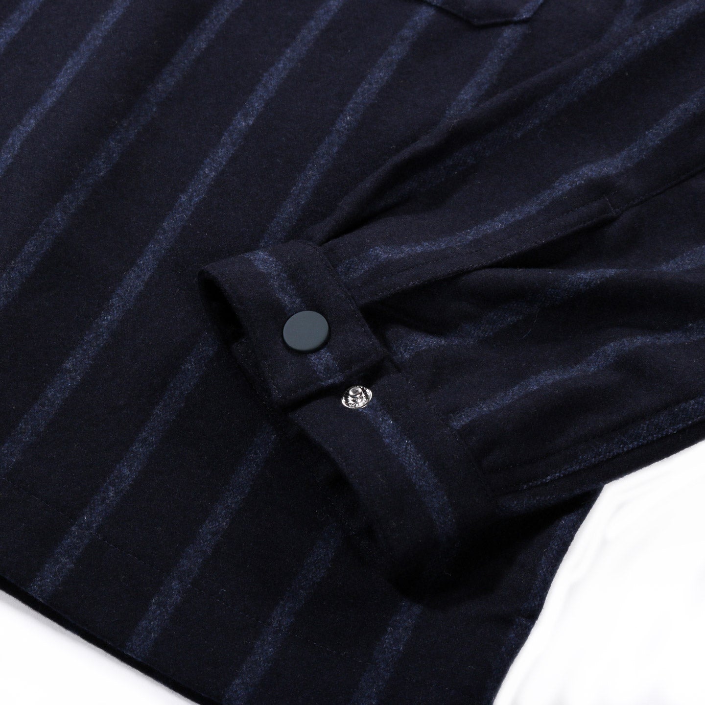 A KIND OF GUISE SANDEL SHIRT JACKET OSCURO NAVY STRIPES