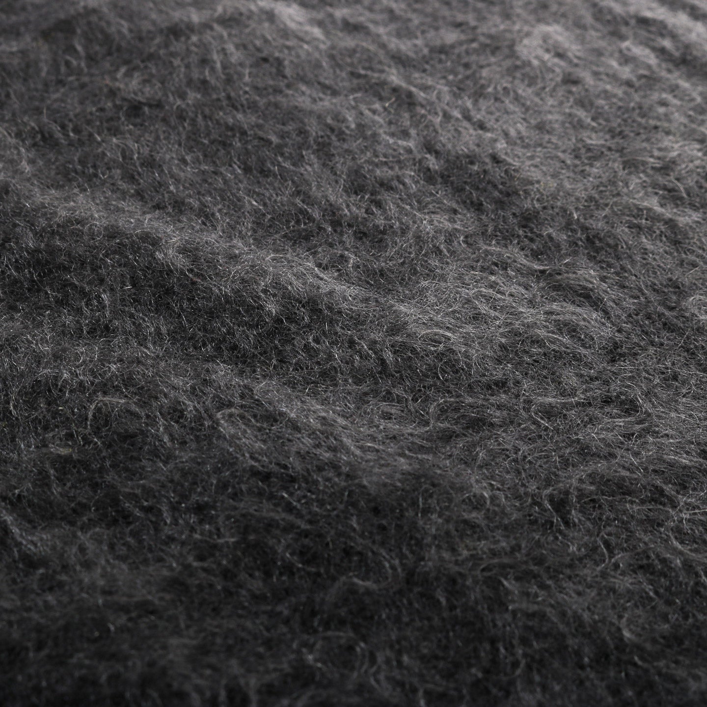 AURALEE BRUSHED SUPER KID MOHAIR KNIT P/O INK BLACK