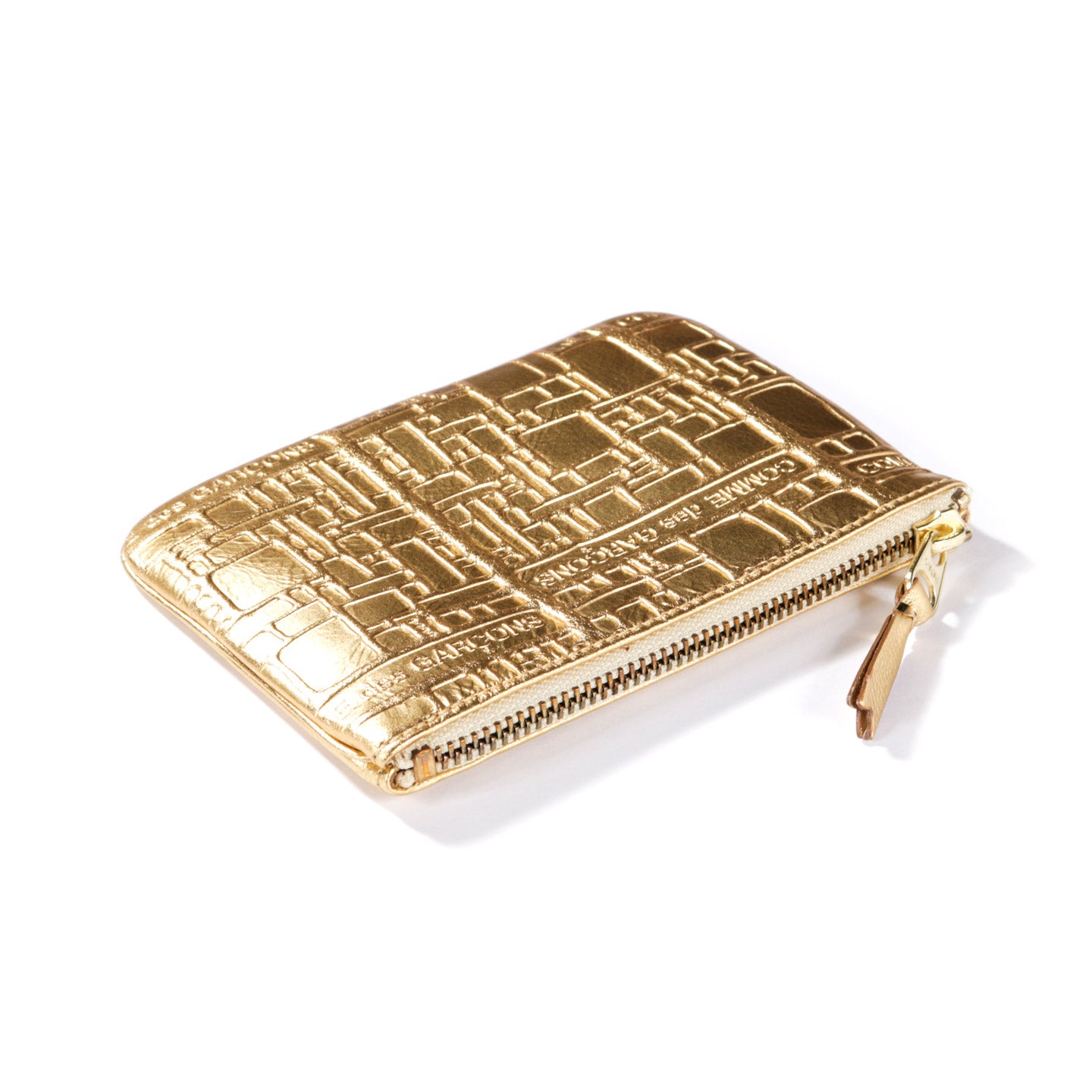COMME DES GARCONS SA8100 EMBOSSED LOGOTYPE ZIP WALLET GOLD